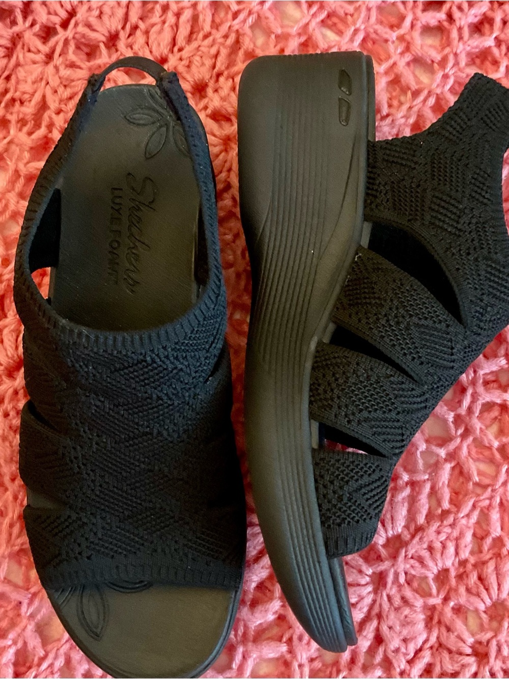 Skechers Black Slip-On Knit Wedge Sandals - Open Toe new pair .